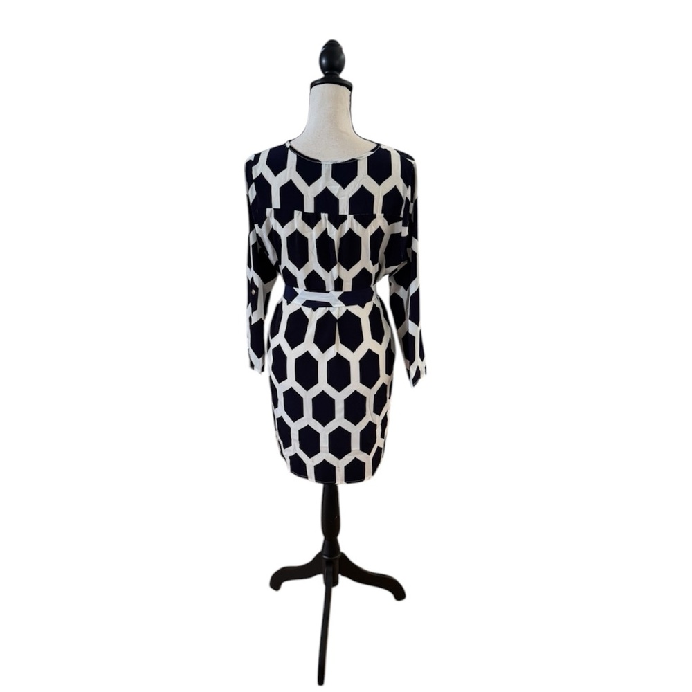 Print V Neck Belted Mini Dress - Picture 2 of 2
